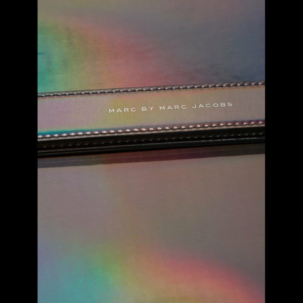 NEW MARC‎ BY MARC JACOBS 'Crystal Clear' tablet case